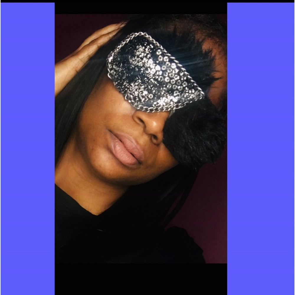 Meet your Posher, Shirelle